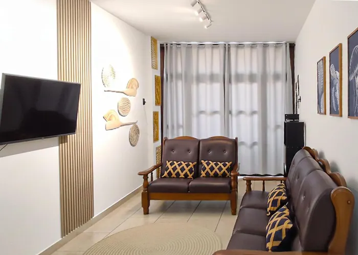 Predio Frente Ao Mar, Pe Na Areia, 2 Quartos, Garagem, Tv A Cabo, Netflix, Amazon Prime, Disney Chanel, Roupa De Cama E Toalhas, Ap Lateral Arraial do Cabo