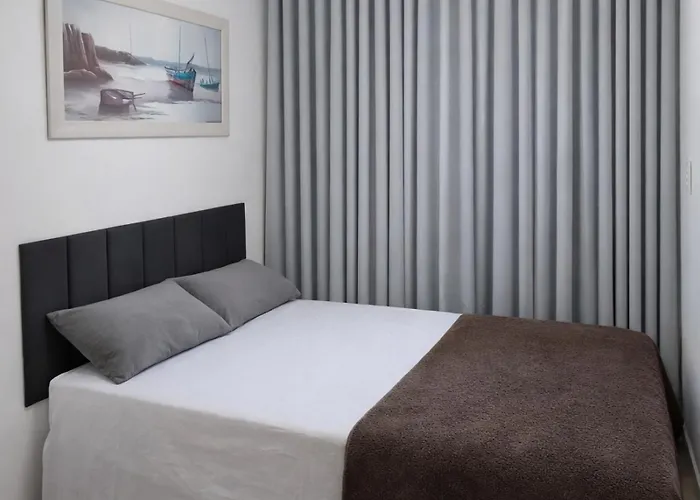 Predio Frente Ao Mar, Pe Na Areia, 2 Quartos, Garagem, Tv A Cabo, Netflix, Amazon Prime, Disney Chanel, Roupa De Cama E Toalhas, Ap Lateral Arraial do Cabo